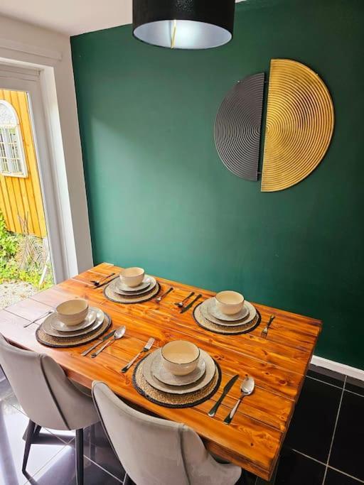 Homebird Property - Buckton House Leeds  Extérieur photo