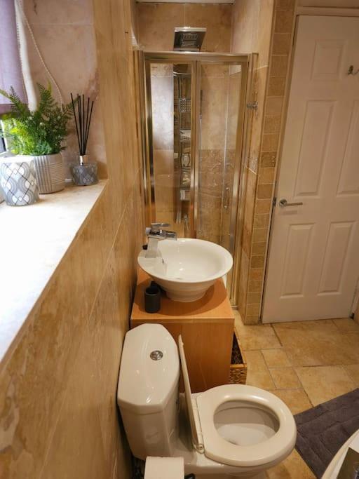 Homebird Property - Buckton House Leeds  Extérieur photo
