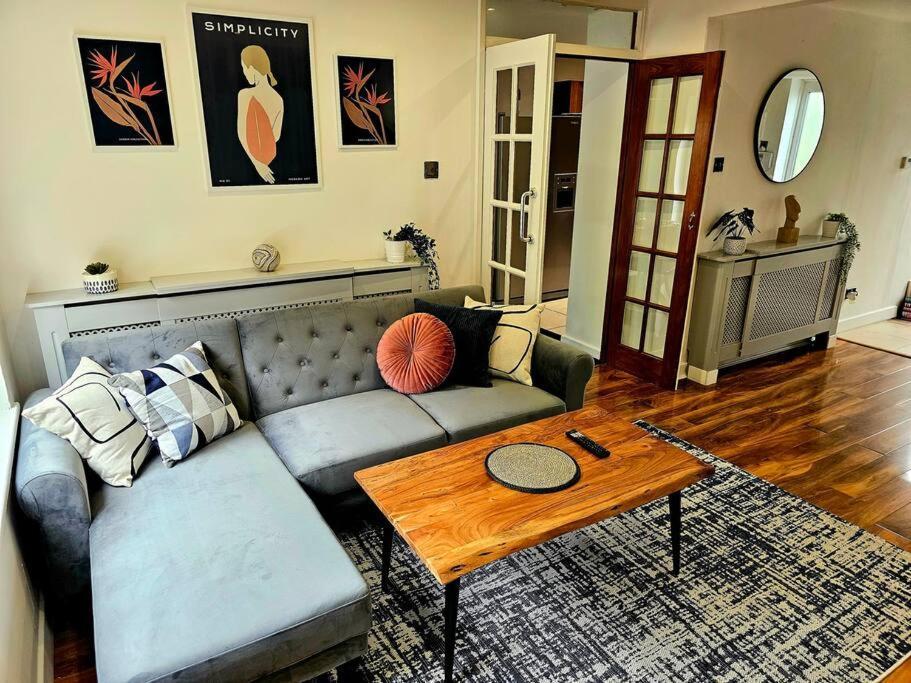 Homebird Property - Buckton House Leeds  Extérieur photo